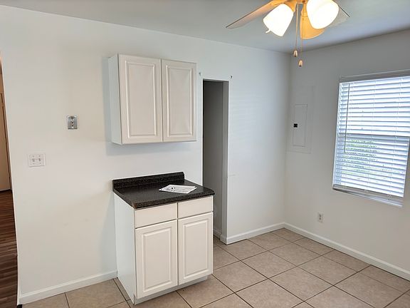 4th image of 200 Armon Ave #200