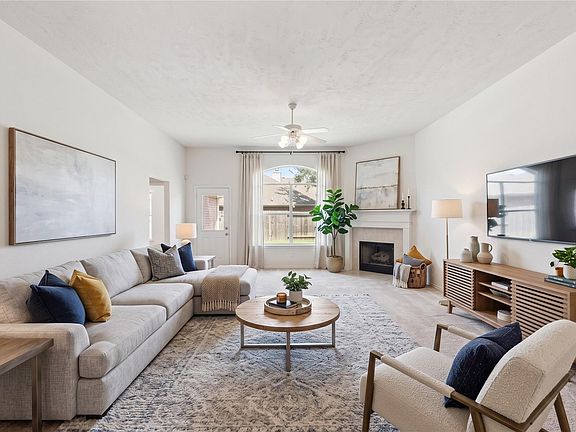 3rd image of 2426 Floral Ridge Dr