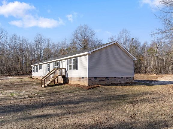 4th image of 364 Blackstone Camp Rd