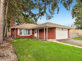 905 S Martin Luther King Jr Ave, Waukegan, IL 60085