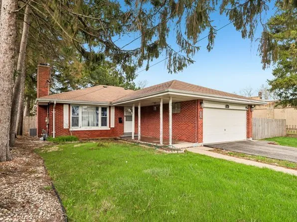 905 S Martin Luther King Jr Ave, Waukegan, IL 60085