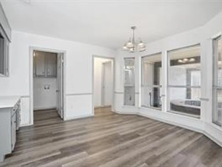 4612 Applewood Rd — Photo 15