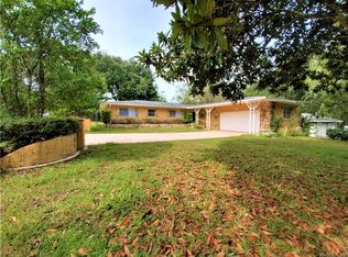 6275 E Glencoe St, Inverness, FL 34452