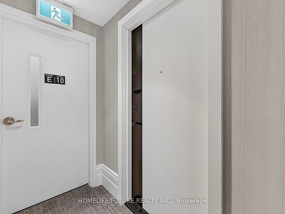 5th image of 8 Cedarland Dr #1017