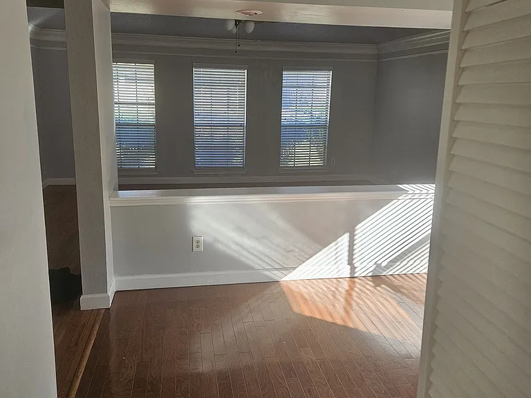 2423 Manorwood St — Photo 5