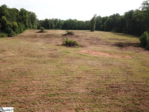 117 Bryson Rd, Fountain Inn, SC 29644