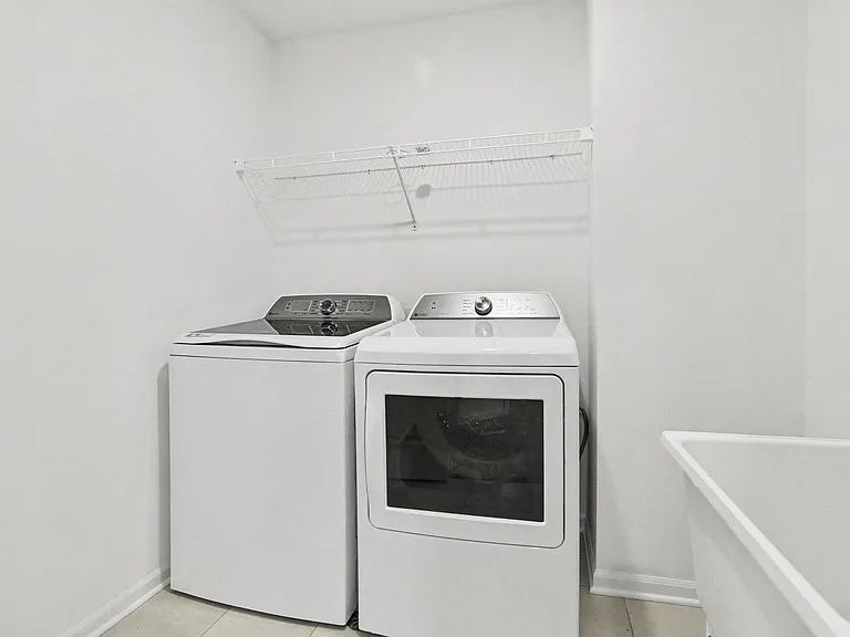 5660 Corgi Dr — Photo 20