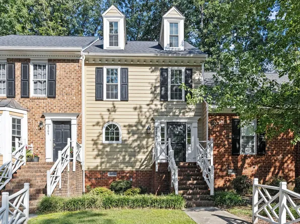 6707 Queen Annes Dr, Raleigh, NC 27613