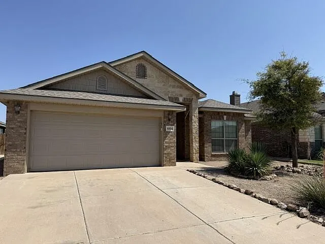 6004 Wagner Dr — Photo 2