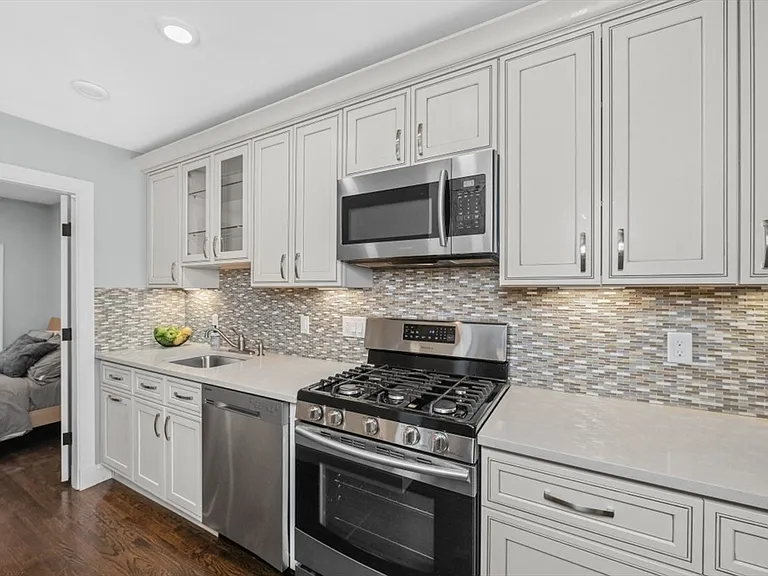 1880 Beacon St #6 — Photo 2