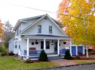 2 Ashland St, Nashua, NH 03064