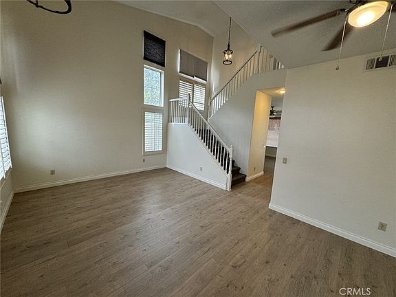 4th image of 11533 Norgate Cir
