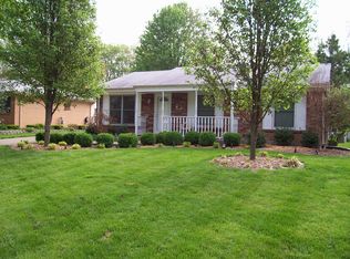 7991 Woodbury Dr, Louisville, KY