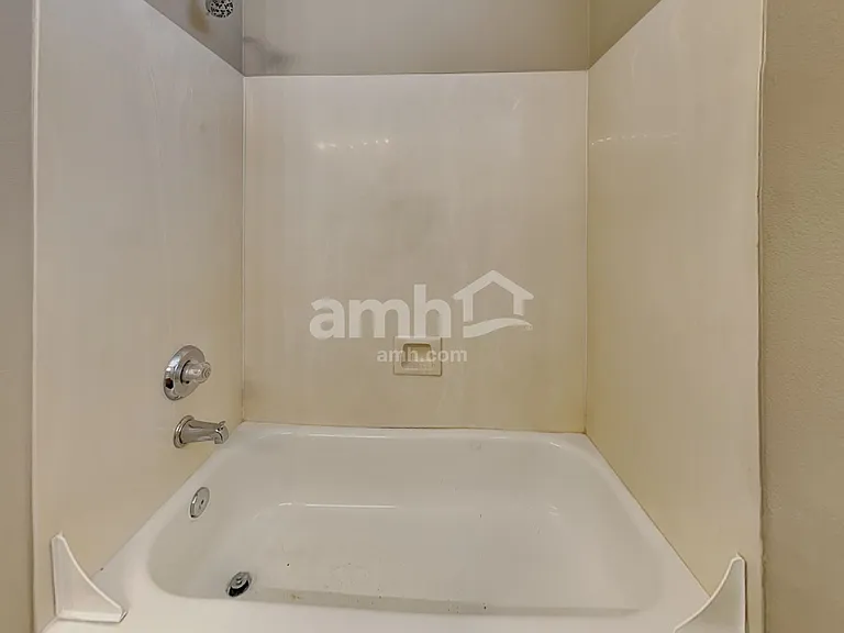 10235 W Missouri Ave — Photo 18