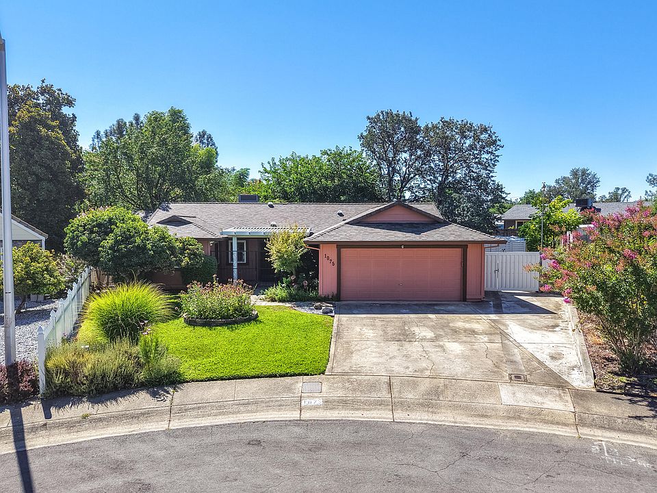 1st image of 1075 Goodview Way