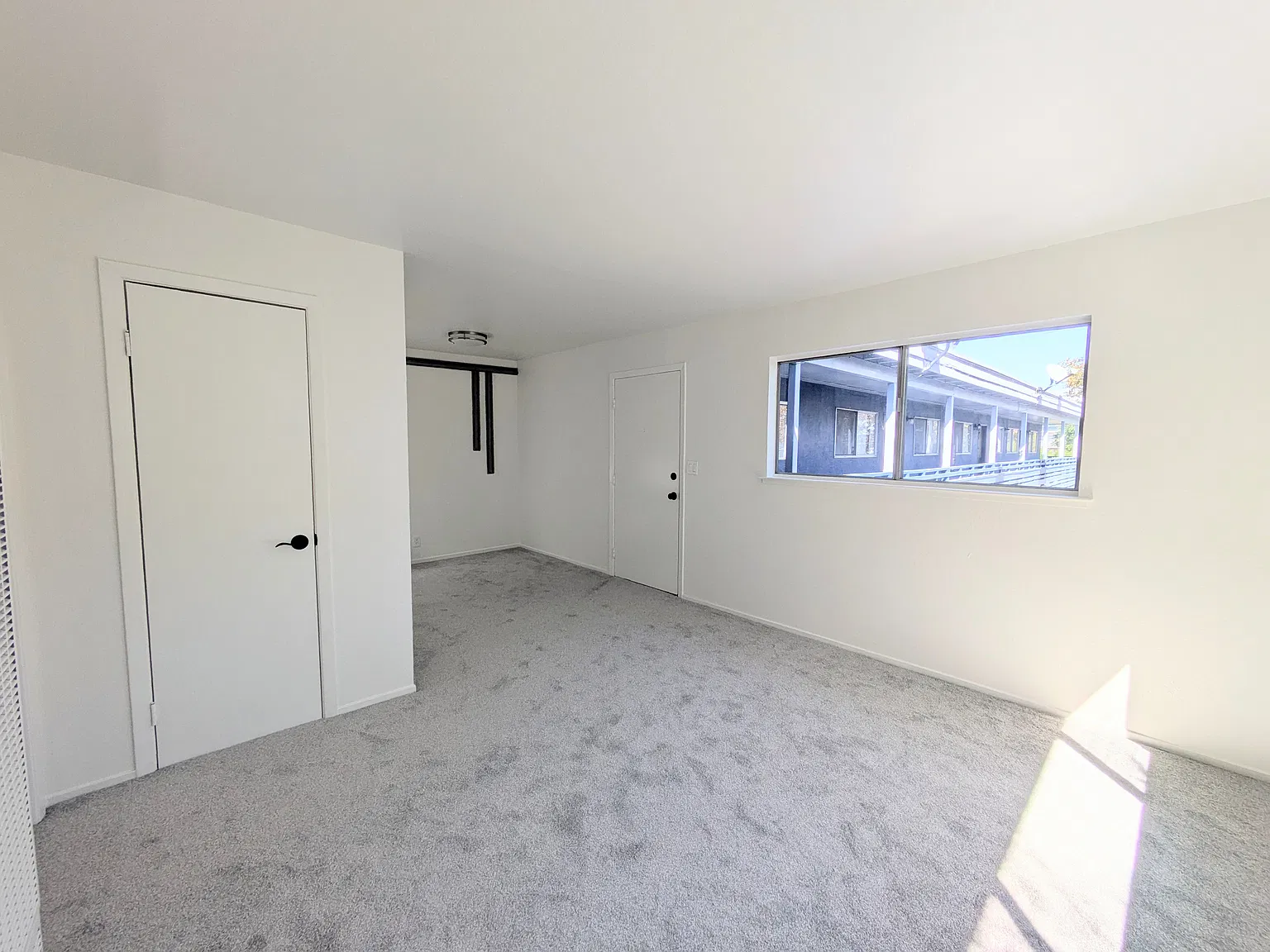 1 bed, 500 sqft, $2,575 — Photo 3