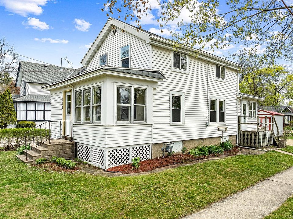 1st image of 118 South Oak STREET