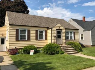 1904 15th Ave, Menominee, MI 49858