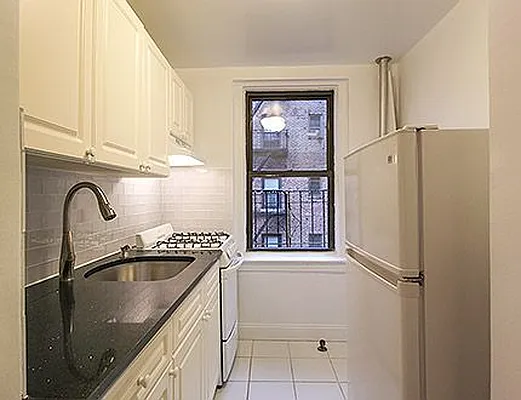 Rented by SW Queens Mezzanine | media 2