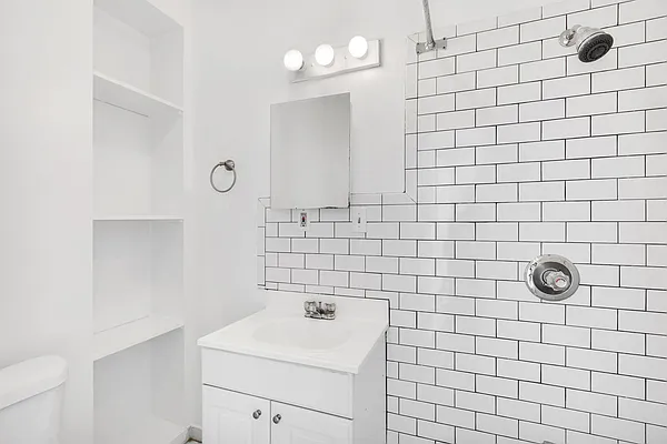 Rented by Compass | media 20