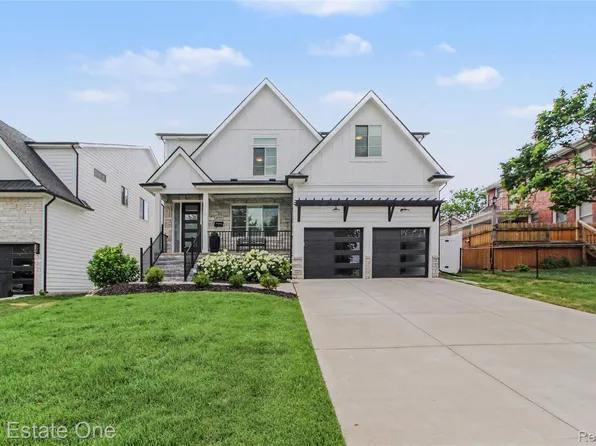 4715 Tonawanda Ave, Royal Oak, MI 48073