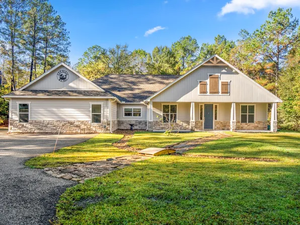 120 Ebner Lake Front Dr, Montgomery, TX 77316