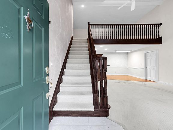 5th image of 792 Stone Ridge Way