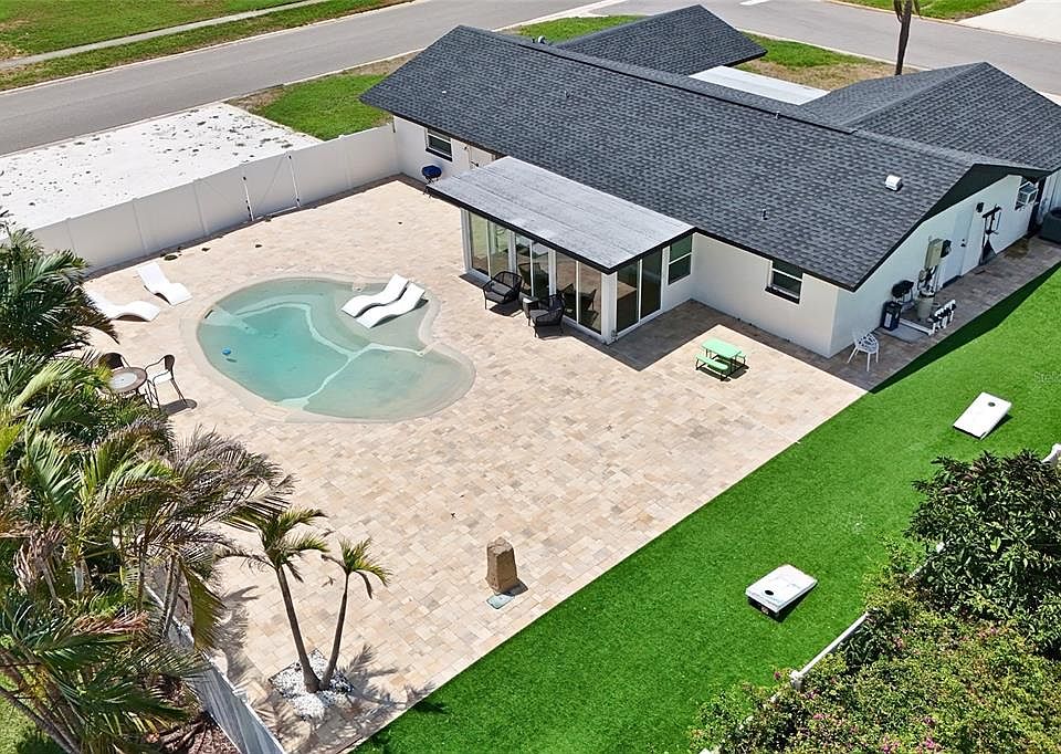 1st image of 7221 15TH AVENUE DRIVE W