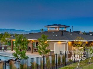 404 E Radiant Ridge Dr, Meridian, ID 83642