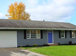 8150 Coronado Ln, Rome, NY 13440