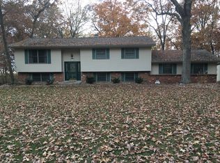 2101 Lake Forest Dr, Vandalia, IL 62471