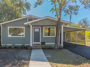 251 W Merriweather St, New Braunfels, TX 78130