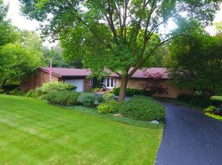 222 Wicker Dr, Deer Park, IL