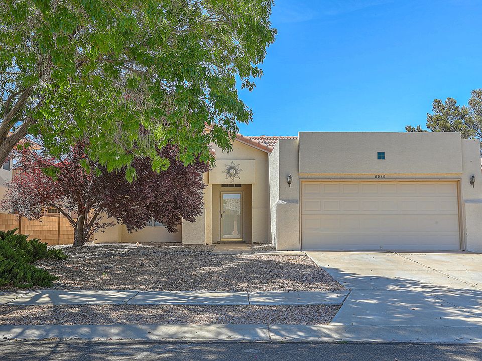 1st image of 8019 Corte Del Viento NW