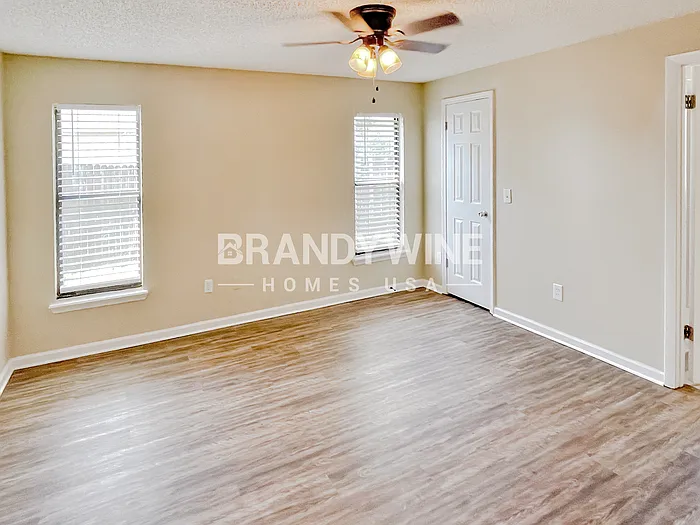 616 Pembridge Dr W — Photo 7