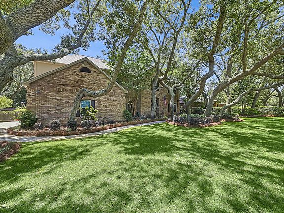 4th image of 159 Indian Bayou Dr