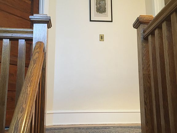 Steps leading up to 3rd floor suite