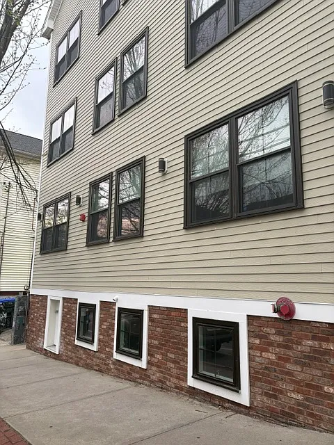 2 bed, 784 sqft, $2,300 — Photo 2