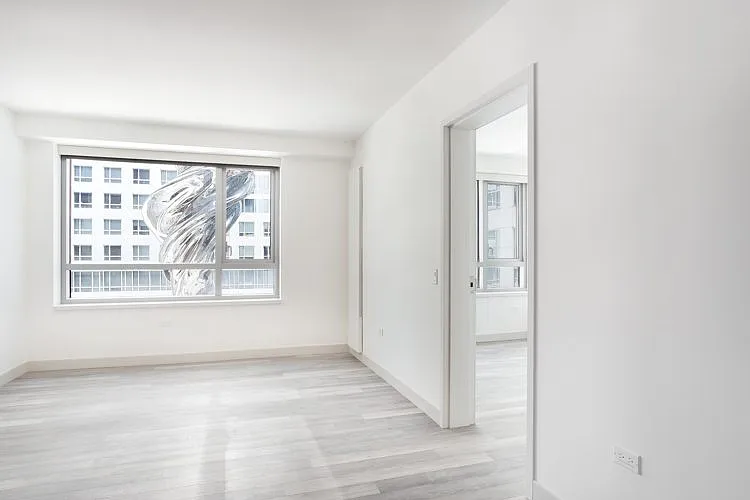 33 8th at Trinity Place — Photo 36