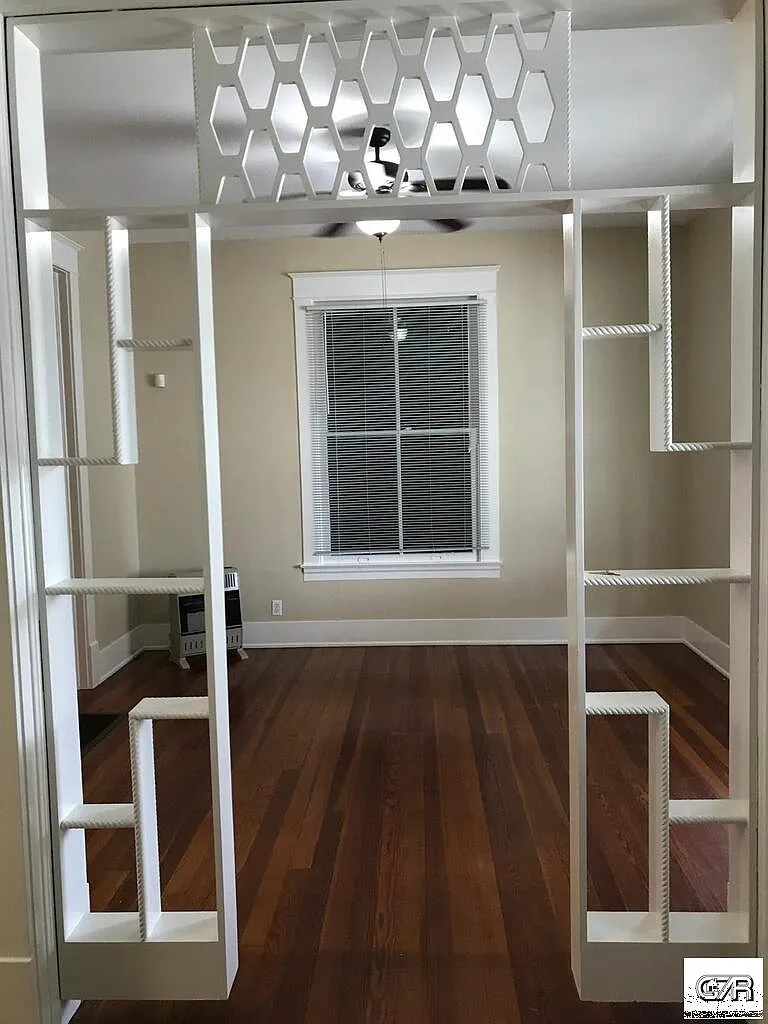 *Single Family Rental — Photo 4