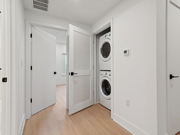 2nd image of 1643 N 2nd St #403