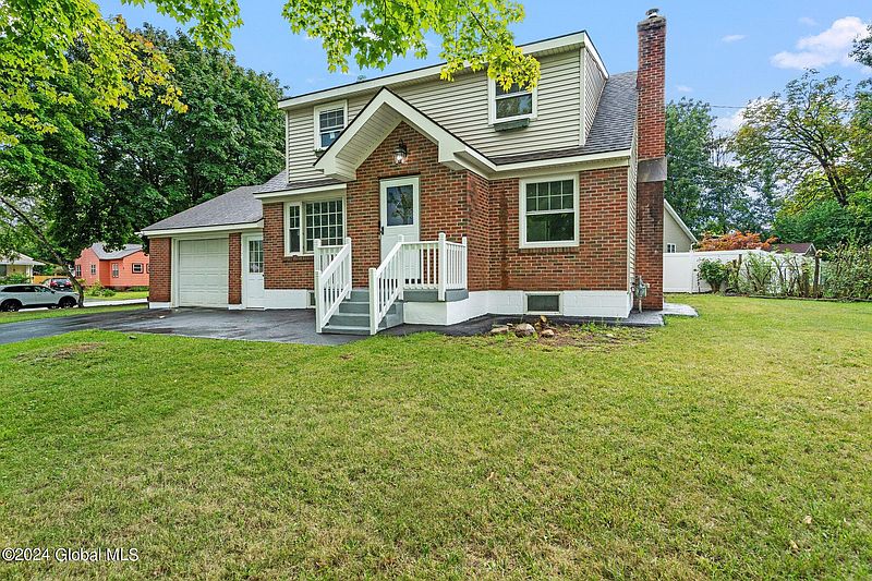 3rd image of 2560 Teller Street