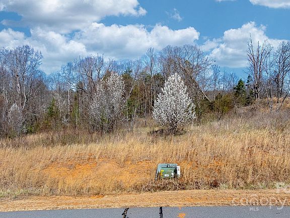 3rd image of 5290 Antler Creek Dr Lot 28