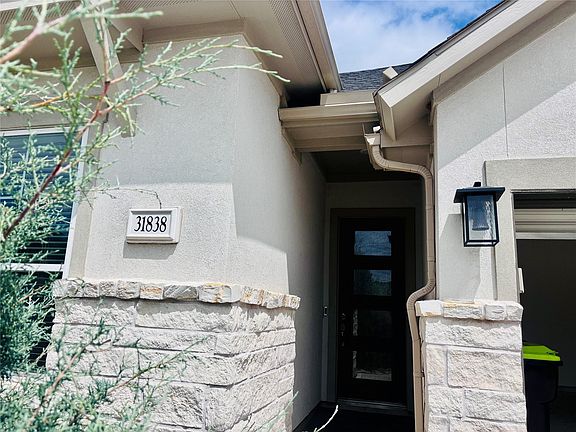 2nd image of 31838 Settlers Ridge Ln
