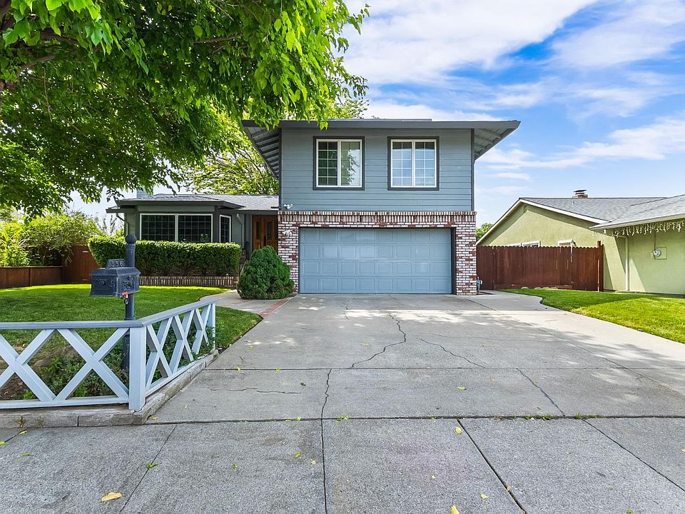 1st image of 336 Royal Oaks Drive