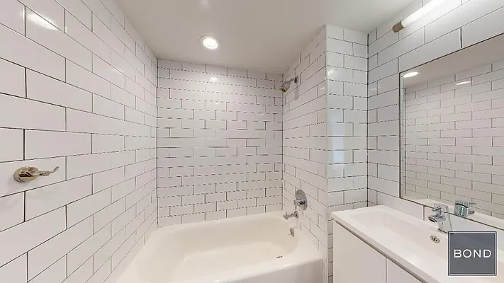 Rented by Bond New York | media 12