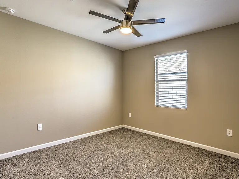 30358 W Crittenden Ln — Photo 27