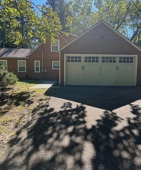 27180 Wellington Rd — Photo 2