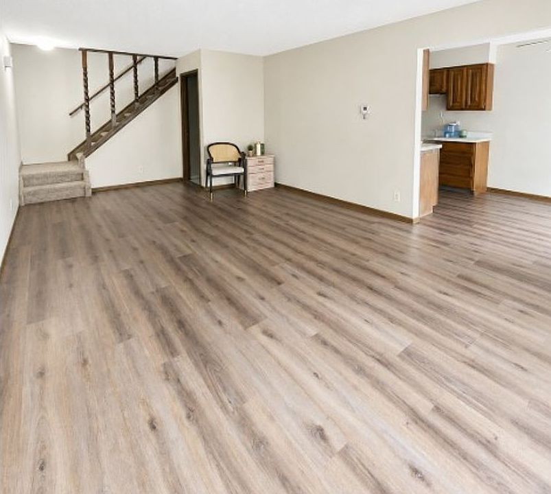 1st image of 9777 Orangewood Dr