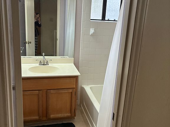 4th image of 903 Sweetwater River Dr #903